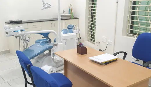 Mayuran Dental Clinic consultation room